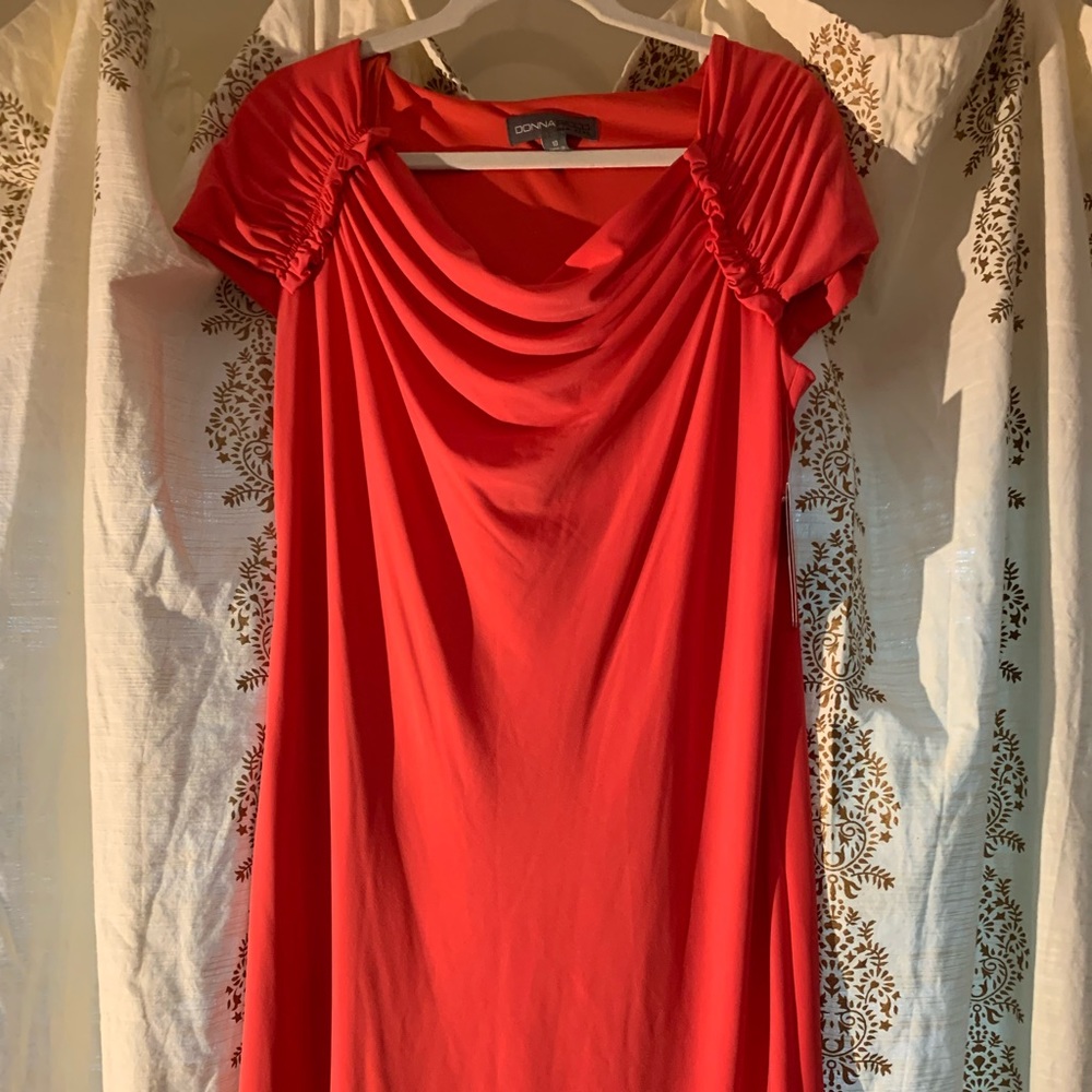 Beautiful jersey knit dress.